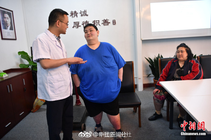 亚洲另类一区二区三区