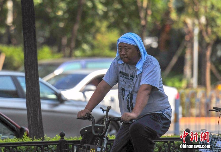 美女吃瓜黑料