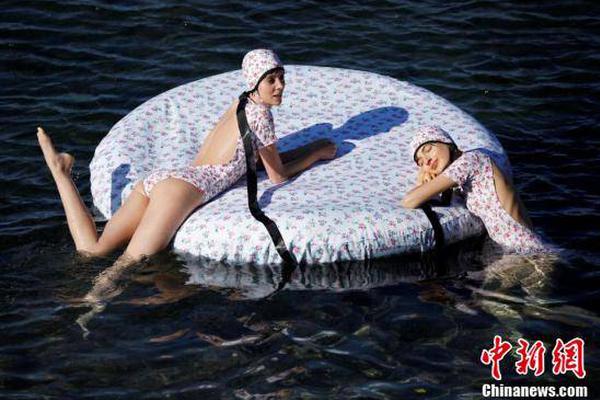 A 不卡久久久