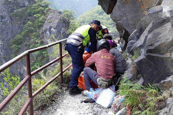 一区 二区 三区 论文