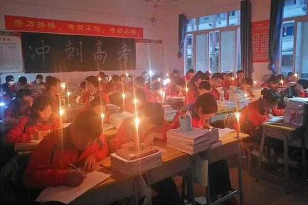a毛片精品一区二区三区;67194成网页发布在线观看